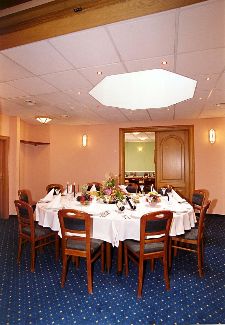 Hotel Concertino Zlat� Husa