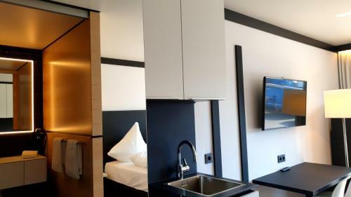 Le Hotel