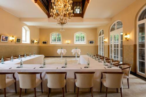 Hotel Schloss Lieser, Autograph Collection