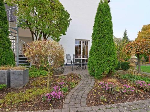 Spacious Apartment In Madfeld With Private Terrace