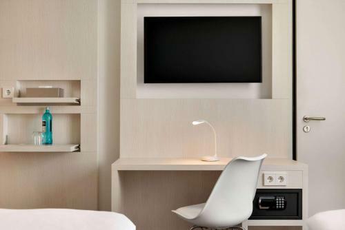 Hotel Super 8 By Wyndham Mainz Zollhafen