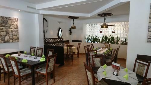 Hostal Restaurant Rosengarten
