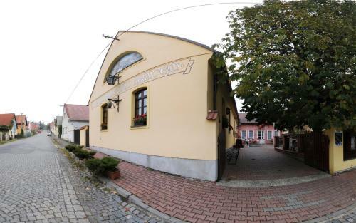 Hostal Penzion A Restaurace Nad Hradem