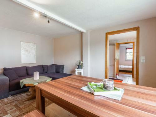 Comfy Apartment In Niepars With Garden