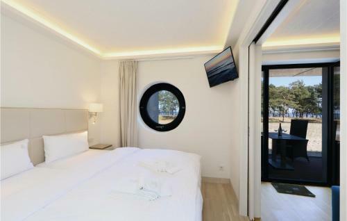 Apartamentos Prora Solitaire Pearl Pool Area