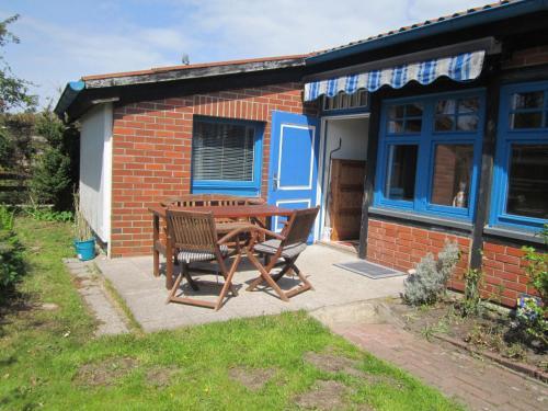 Cosy Holiday Home In Graal-muritz With Terrace