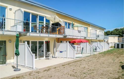 Amazing Apartment In Graal-m�ritz W/ 1 Bedrooms