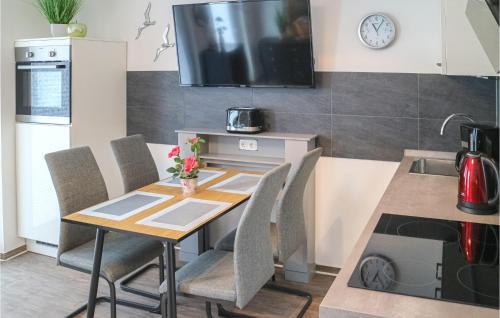 Stunning Apartment In Graal M�ritz With 1 Bedroom