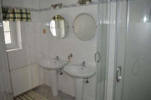 Hostal Penzion Certice
