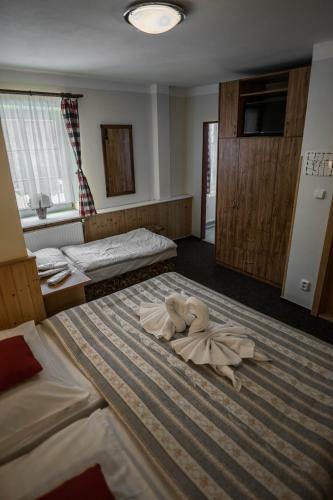 Hotel Atlas A Penzion Domecek