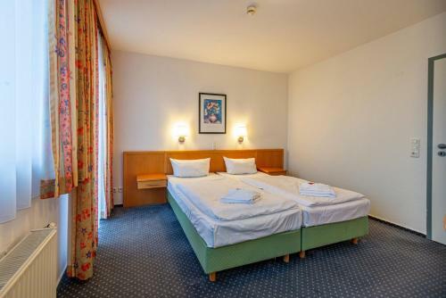 Hotel Rostock West - Im Kritzmow Park