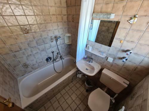 Hostal Alpenpension Bergidyll
