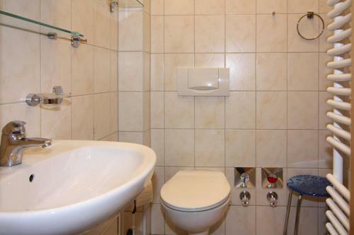 Apartamento Holiday Flat Sonnenterrasse Ahlbeck - Dos08096-p