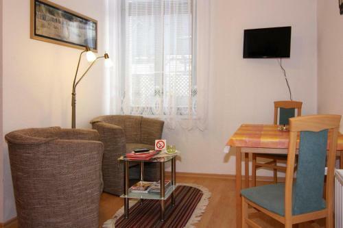 Apartamento Holiday Flat Sonnenterrasse Ahlbeck - Dos08096-p