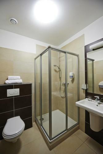 Hostal Nobless Resort