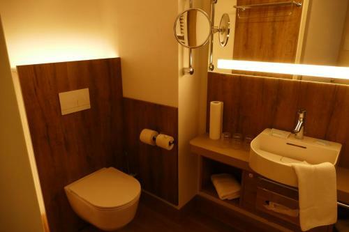 Meyn's Apartments & Hotel