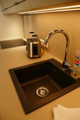 Meyn's Apartments & Hotel