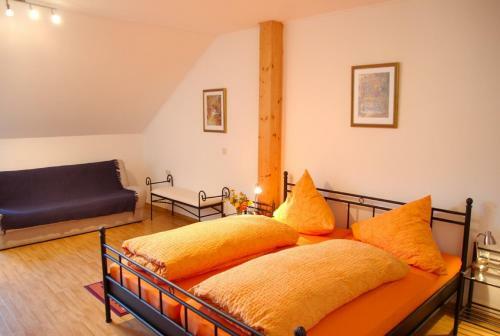 Apartamento Weingut & Ferienwohnungen Kirch