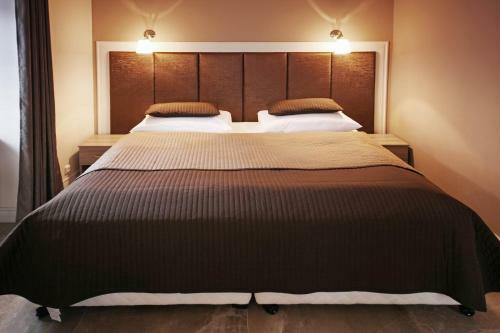 Hostal Penzion A Restaurace Star� Roudn�