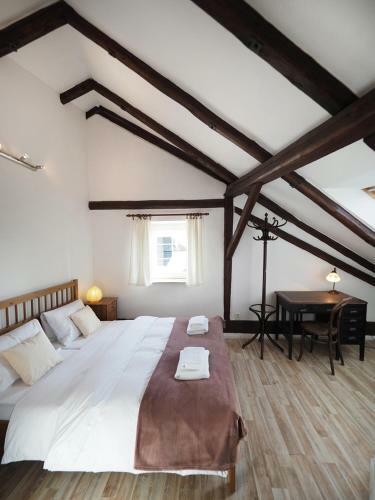 Hostal Penzion Kamenne Slunce