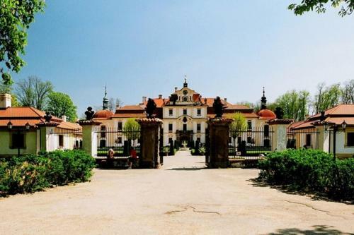 Hostal Petrovick� Ml�n