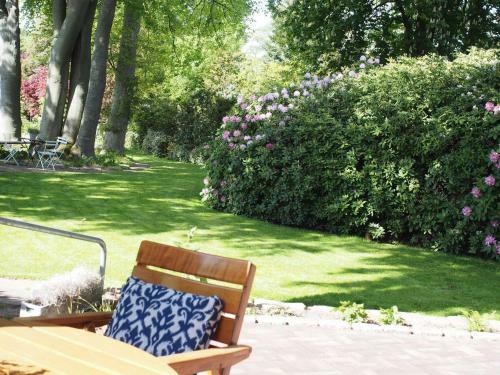 Apartamento Ferienwohnung Alte Fehnapotheke, 95144
