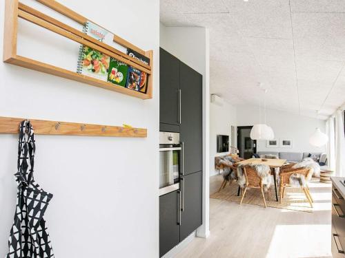 5 Star Holiday Home In �lb�k