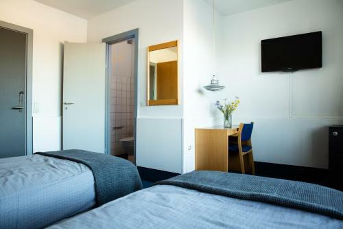 Hotel-b