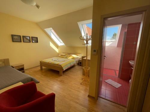 Hostal Penzion U Bohu?a