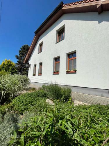 Hostal Penzion U Bohu?a