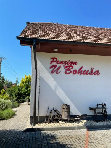 Hostal Penzion U Bohu?a