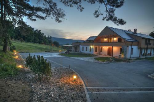 Hostal Statek Samsara