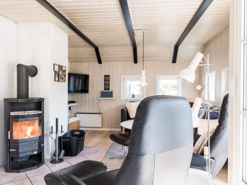 Holiday Home Bl�vand Clxxii