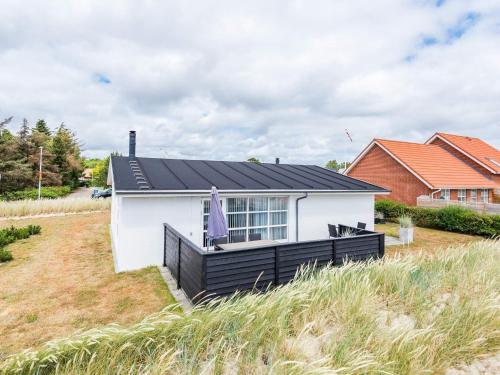 Holiday Home Bl�vand ClXXIX