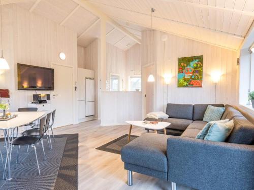 Holiday Home Bl�vand Cxc