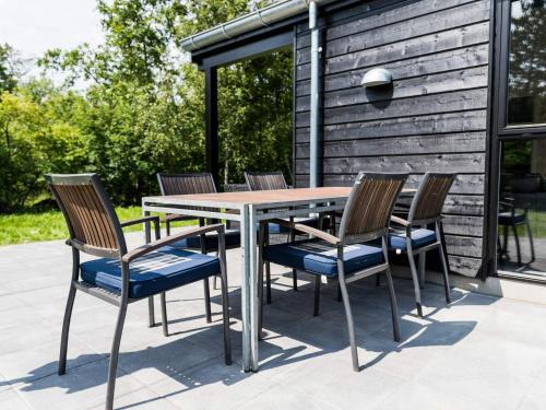 Holiday Home Bl�vand Ccxxi