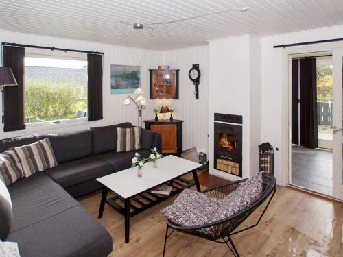 Three-bedroom Holiday Home In Hemmet 5