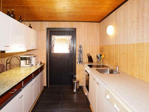 Three-bedroom Holiday Home In Hemmet 84