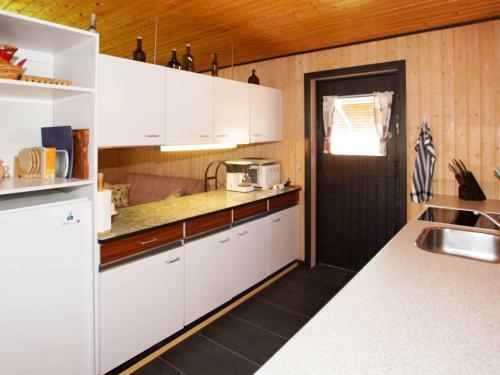 Three-bedroom Holiday Home In Hemmet 84
