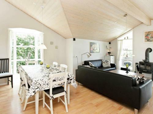 Three-bedroom Holiday Home In Hemmet 39