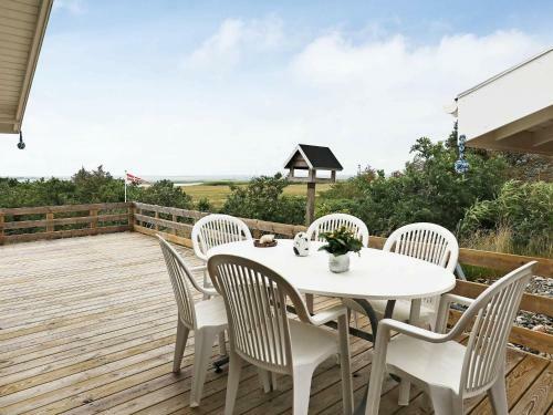 Three-bedroom Holiday Home In Ulfborg 25