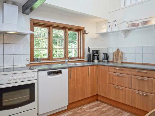 Holiday Home Gudhjem Xxxi