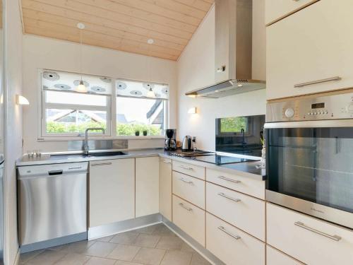 Three-bedroom Holiday Home In Hemmet 52