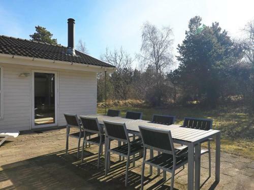 Five-bedroom Holiday Home In Bl�vand 23