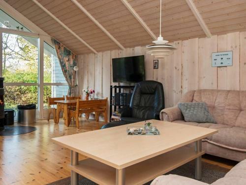 Holiday Home Juelsminde Li