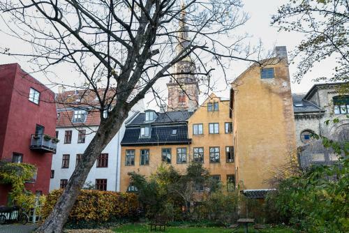 Spacious 1-bedroom Apartment In Christianshavn