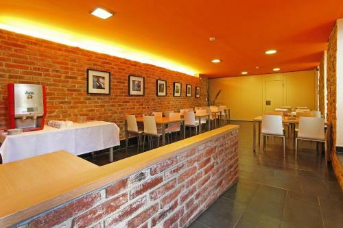 Hostal Hotel U T?� Vol?