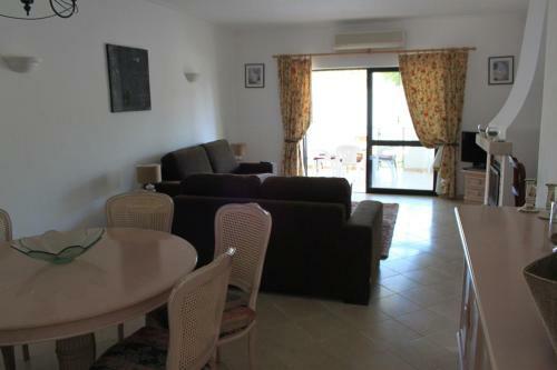 Alto Club Apartments
