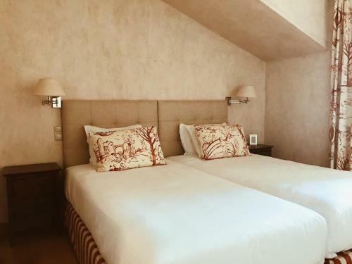 Hostal Quinta De Catralvos