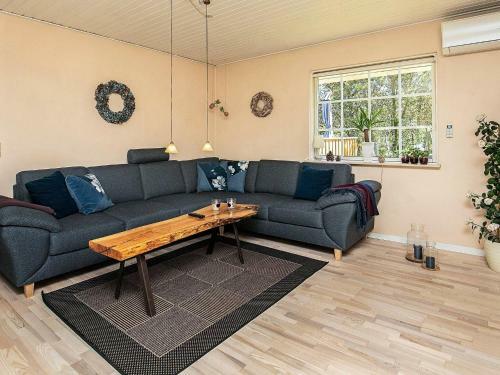 Holiday Home Fan� XXVI